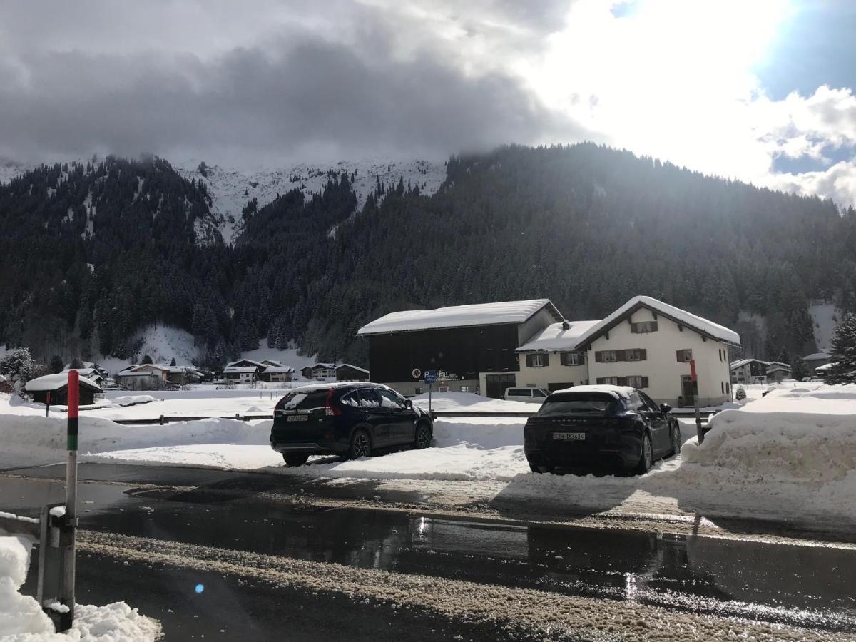 Ferienwohnung Uf Z'Enisch Klosters Zewnętrze zdjęcie