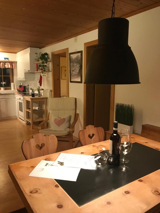 Ferienwohnung Uf Z'Enisch Klosters Zewnętrze zdjęcie