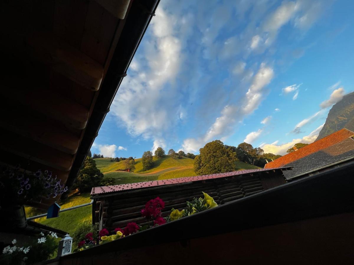 Ferienwohnung Uf Z'Enisch Klosters Zewnętrze zdjęcie
